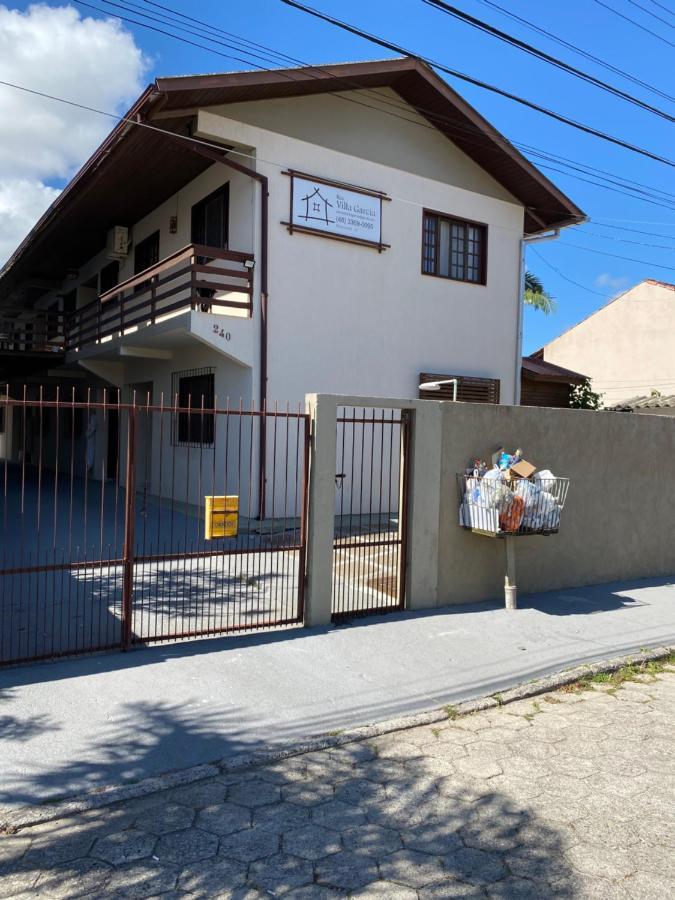Pousada Villa Garcia - Residencial フロリアノポリス エクステリア 写真